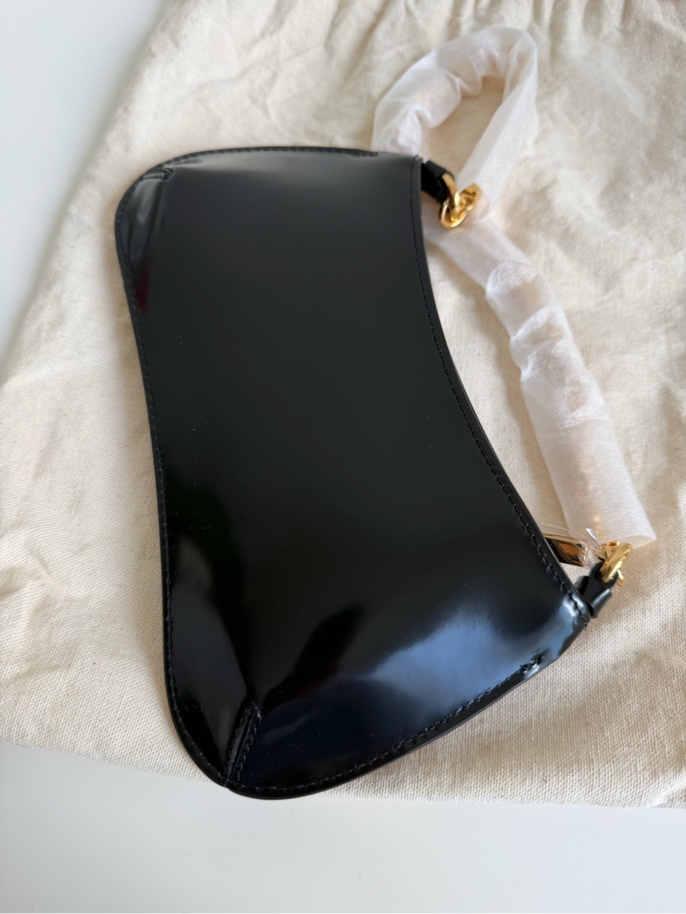 Jacquemus Black Patent Mini Shoulder Bag with Gold Hardware - Picture 2 of 7